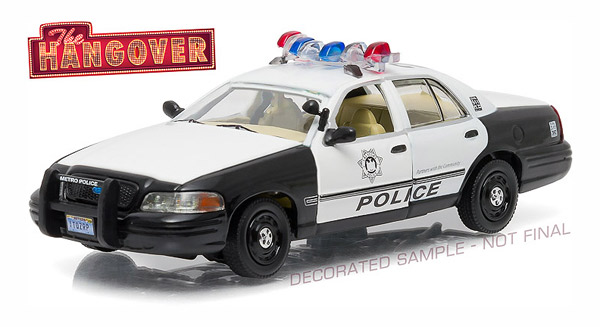 Модель 1:43 Ford Crown Victoria Police Interceptor (из к/ф «Мальчишник в Вегасе»)