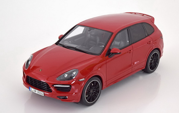 Модель 1:18 Porsche Cayenne GTS -red