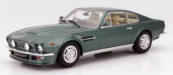 Модель 1:18 Aston Martin V8 Vantage - green