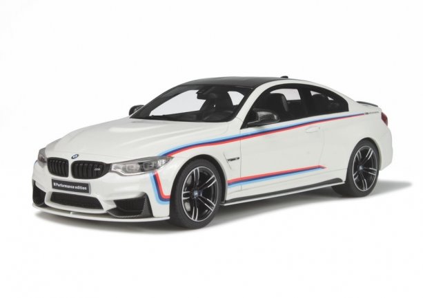 Модель 1:18 BMW M4 Pack Performance - alpine white (L.E.1500pcs)