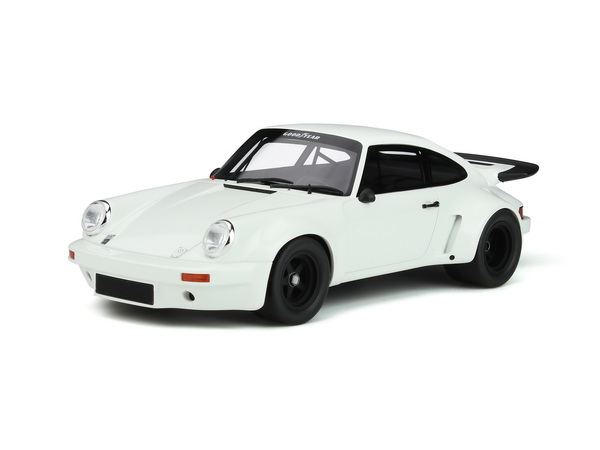 Модель 1:18 Porsche 911 3.0 RSR - white