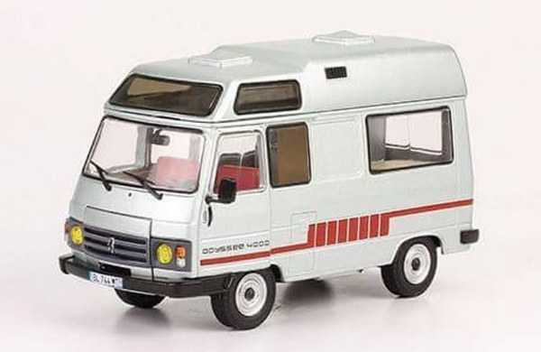 Модель 1:43 Peugeot J9 Chausson Odyssee 4000 - серия «Collection Camping-Cars» №33 (с журналом)