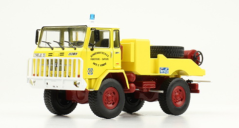 unic 75 pc camion-citerne pour feux de forêts M6799-108 Модель 1:43