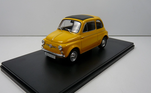 Модель 1:24 Fiat Nuova 500 1960 - Orange