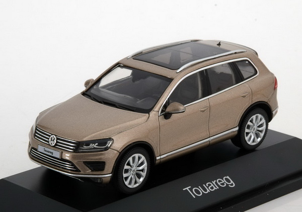 Модель 1:43 Volkswagen Touareg - gold met