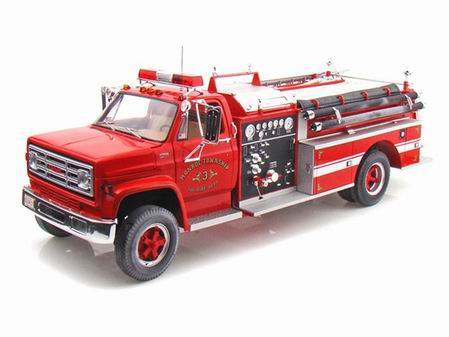 Модель 1:16 GMC Fire Truck / red