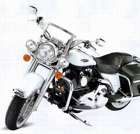 Модель 1:12 Harley-Davidson FLHRC Road King Classic - white gold pearl/deep cobalt pearl