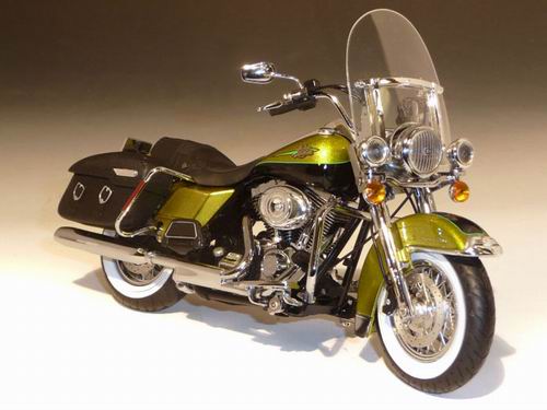 Модель 1:12 Harley-Davidson FLHRC Road King Classic - apple green/vivid black