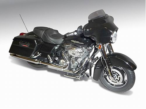 Модель 1:12 Harley-Davidson FLHX Street Glide - vivid black