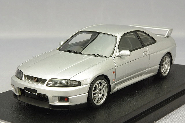 Модель 1:43 Nissan Skyline GT-R V-Spec (R33) (RHD) - silver