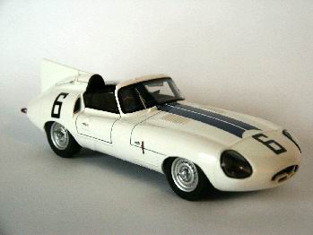Модель 1:43 Jaguar E2A №6 Race Le Mans - white/blue stripes (L.E.150pcs)