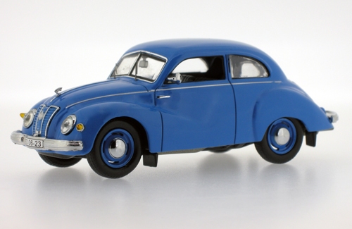 Модель 1:43 IFA F9 Limousine - blue