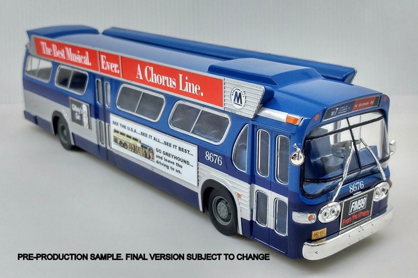Модель 1:43 GM TDH-5303 Transit Bus: MTA New York BLUE w/ 