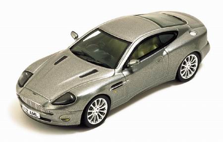 Модель 1:43 Aston Martin Vanquish - silver
