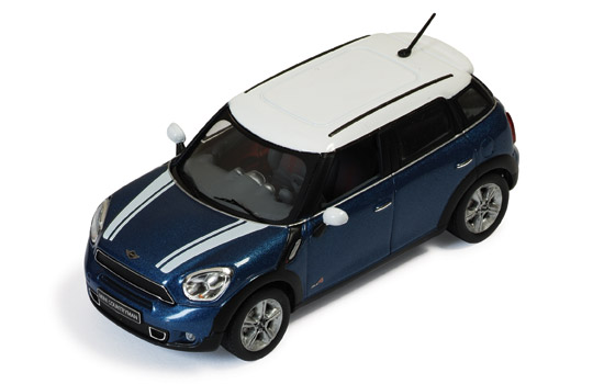Модель 1:43 Mini Countryman Cooper S - blue met/white