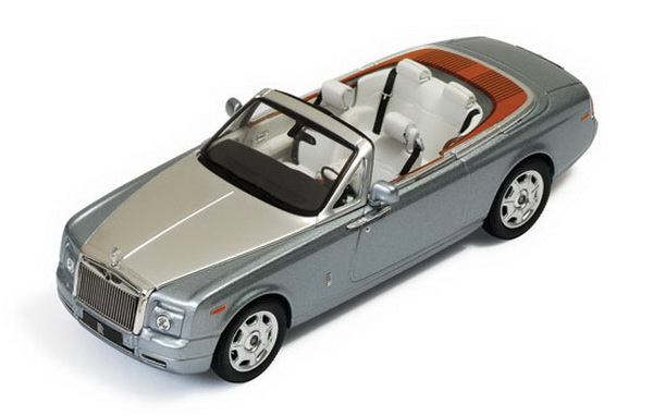 Модель 1:43 Rolls-Royce Phantom Drophead Coupe - light grey