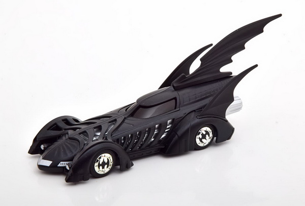Модель 1:32 Batmobile Batman Forever 1995