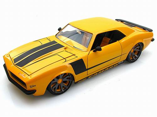 Модель 1:18 Chevrolet Camaro LoPro - yellow