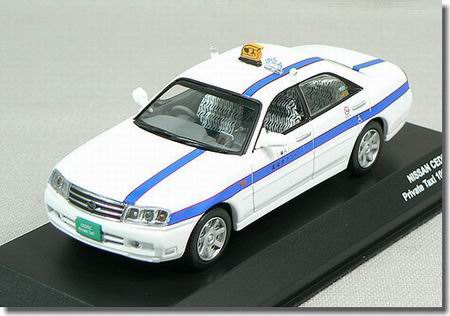 Модель 1:43 Nissan Cedric Taxi - white/blue