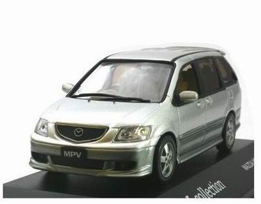 Модель 1:43 Mazda MPV - silver/gray met