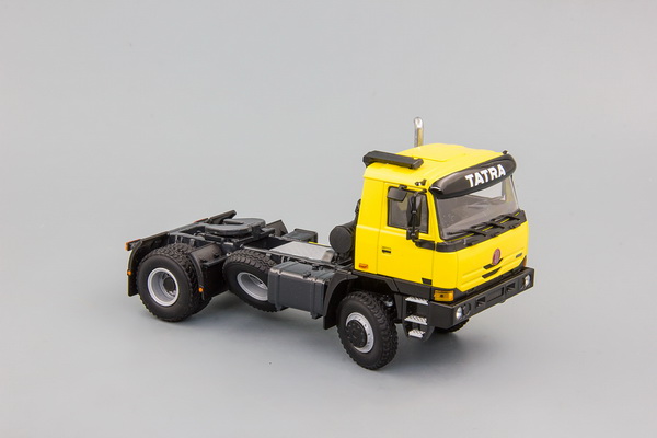 Модель 1:43 Tatra 815 4x4 (едельный тягач) - yellow