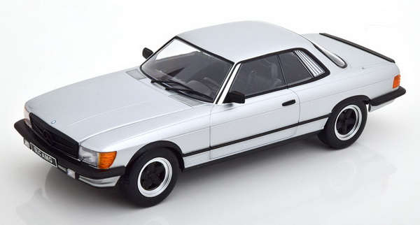 Модель 1:18 Mercedes-Benz 500 SLC 6.0 C107 AMG 1985 - silver