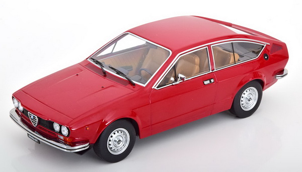 Модель 1:18 Alfa Romeo Alfetta GT 1.6 - 1976 - Red
