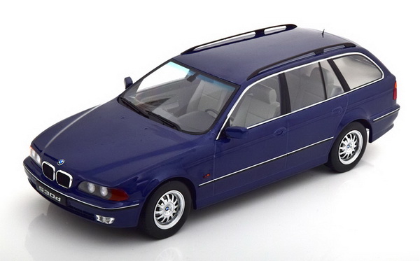 BMW 530d (E39) Touring - blue met KKDC181081 Модель 1:18