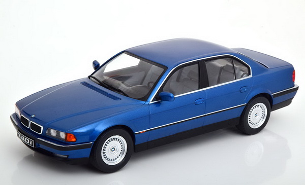Модель 1:18 BMW 740i (E38) 1-serie - blue met