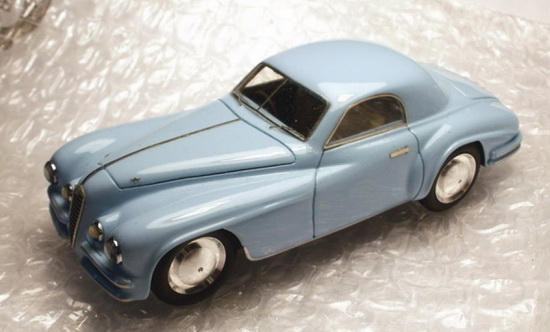 Модель 1:43 Alfa Romeo 2500SS 2-door - light blue
