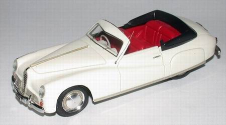 Модель 1:43 Alfa Romeo 2500S BONESCHI Cabrio (bordeaux or white)