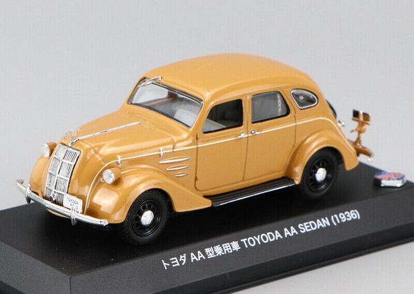 Модель 1:43 Toyoda AA Sedan - beige