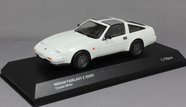 Модель 1:43 Nissan Fairlady Z (HZ31) - white (L.E.1176pcs)