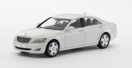 Модель 1:43 Mercedes-Benz S600L (удлиненный) (W221) - white