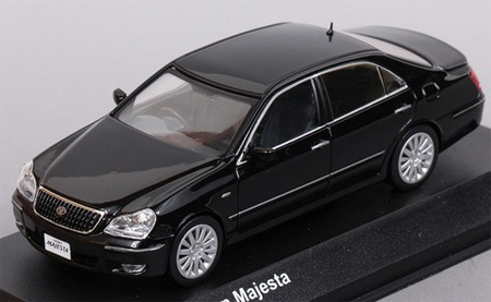 Модель 1:43 Toyota Crown Majesta (black)