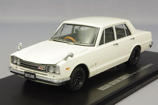 Модель 1:43 Nissan Skyline 2000 GT-R PGC10 - White
