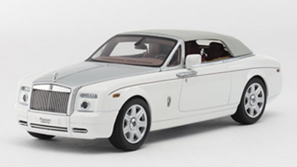 Rolls-Royce Phantom Drophead Coupe - ensign white
