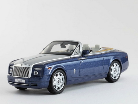 Rolls-Royce Phantom Drophead Coupe - metropolitan blue