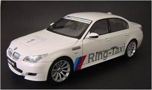 Модель 1:18 BMW M5 (E60M) Nurburgring Racing Taxi - white