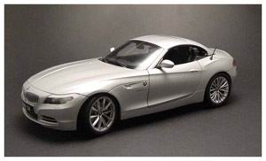 Модель 1:18 BMW Z4 (E89) - silver (со складывающейся крышей)