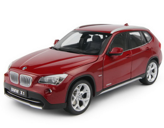 Модель 1:18 BMW X1 xDrive 28i (E84) - vermillion red