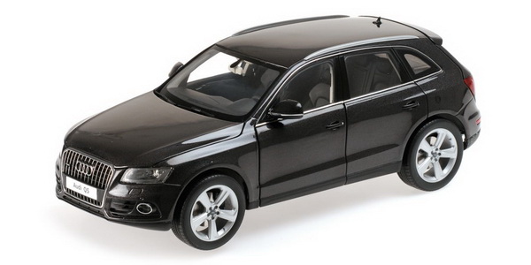 Audi Q5 Facelift with sun-roof - lava grey 09242LG Модель 1:18
