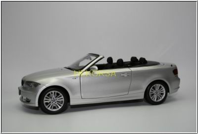 Модель 1:18 BMW 1er Cabrio (E88) - silver