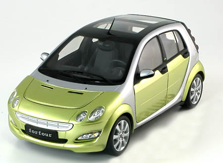 Модель 1:18 Smart ForFour - light green/silver