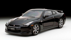 Модель 1:18 Nissan Skyline GT-R (R35) Premium BLACK