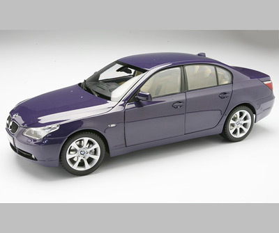 Модель 1:18 BMW 5-series (E60) - purple met