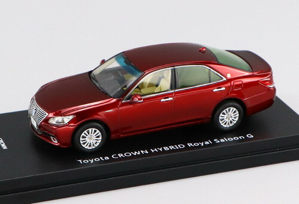 Модель 1:43 Toyota Crown (14th) Hybrid Royal Saloon G - red
