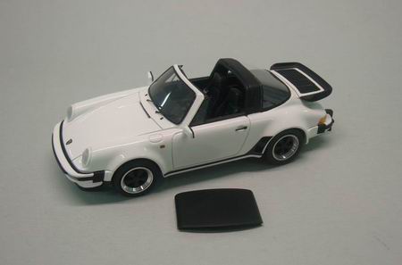 Модель 1:43 Porsche 911 targa turbo Look - white