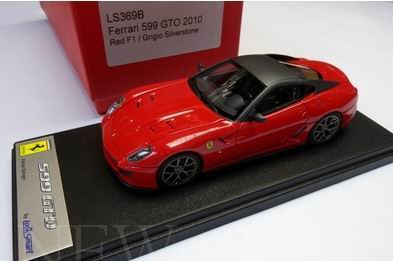 Модель 1:43 Ferrari 599 GTO / red F1 met silverstone grey met