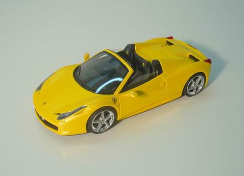 Модель 1:43 Ferrari 458 Spider - giallo tristrato